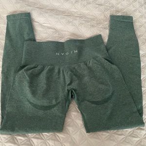 NVGTN leggings Forest green size small